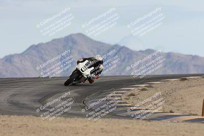 media/Nov-16-2025-Race Pace (Sun) [[8c5fa54630]]/Non Verified Riders (1st 20 Minutes)/6-Turn 12 (2pm)/